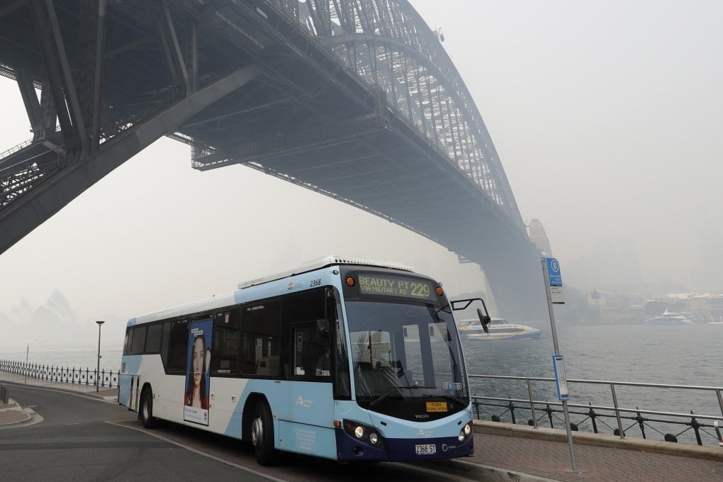 The Air Quality Index compiled by the state environment department reached as high as 2,552 in some eastern suburbs – soaring past the “hazardous” threshold of 200. Photo: AP