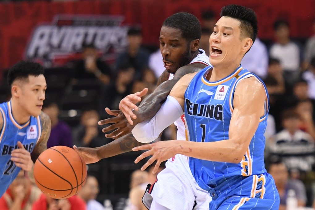 Jeremy Lin on his way to scoring 28 points as Beijing Ducks are surprised by Fujian Sturgeons. Photo: Xinhua