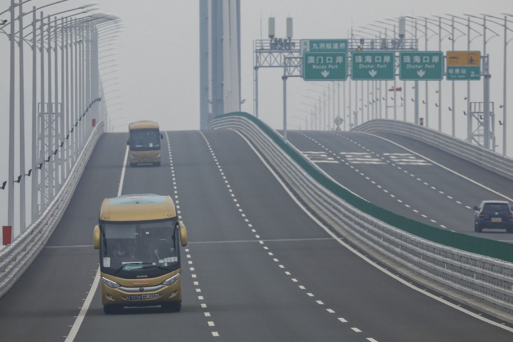 A Hongkonger went missing while travelling to Macau on the mega bridge. Mainland security officials say he is part of a phone smuggling ring. Photo: Nora Tam