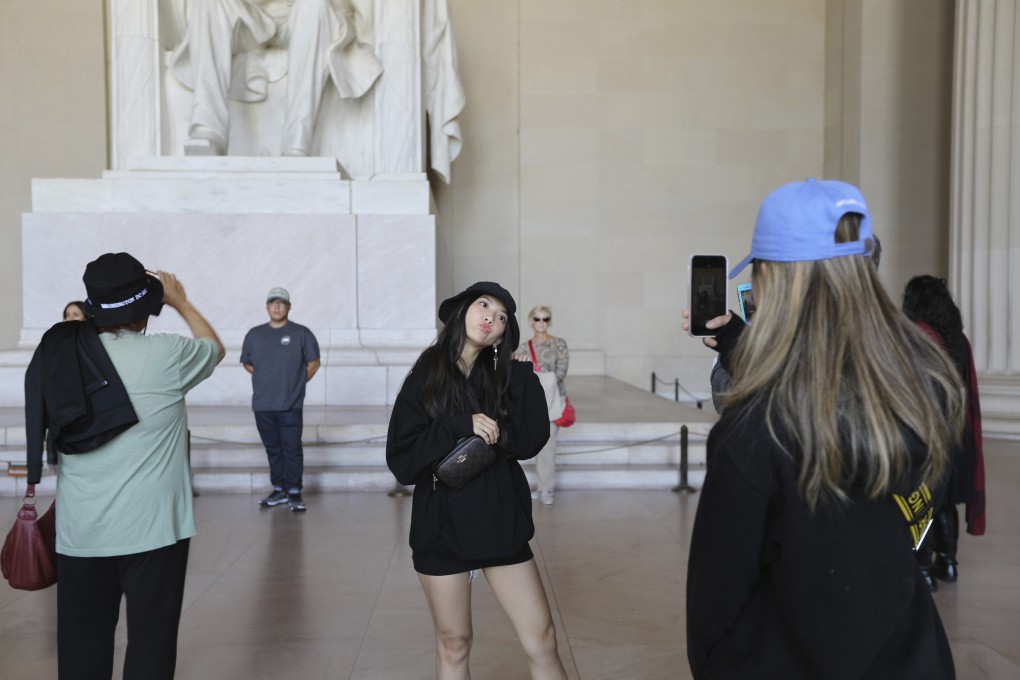Digitally savvy, interested in authentic experiences and keen to understand the local culture – independent Chinese travellers have ventured far from their flag-following guided-group forebears. Photo: AP