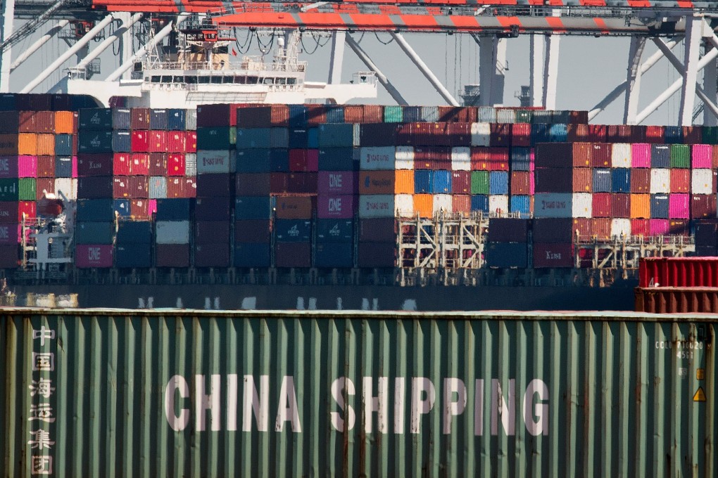Shipping containers from China and other Asian countries are unloaded at the Port of Los Angeles in Long Beach, California on September 14. Photo: AFP