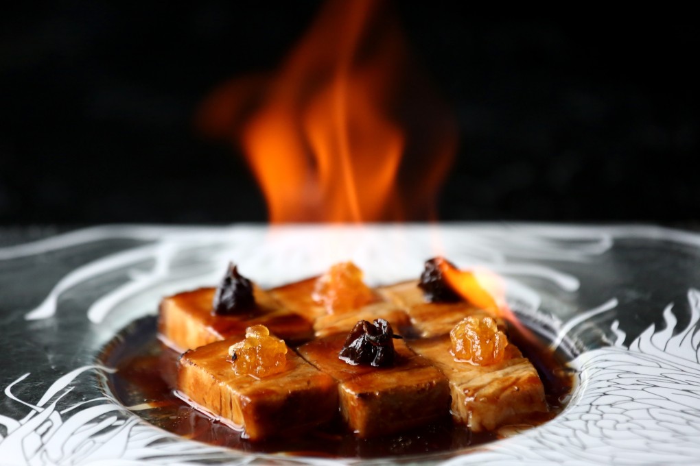 Flamed Yamato pork belly is one of the many tasty dishes on offer at shisha bar Zeng in Causeway Bay. Photo: Jonathan Wong