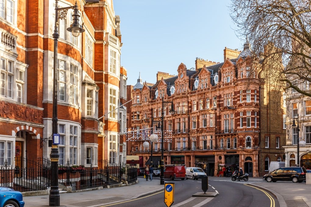 The classic red brick building in Mayfair, London beckons Chinese property buyers as Brexit uncertainty evaporates. Photo: Shutterstock
