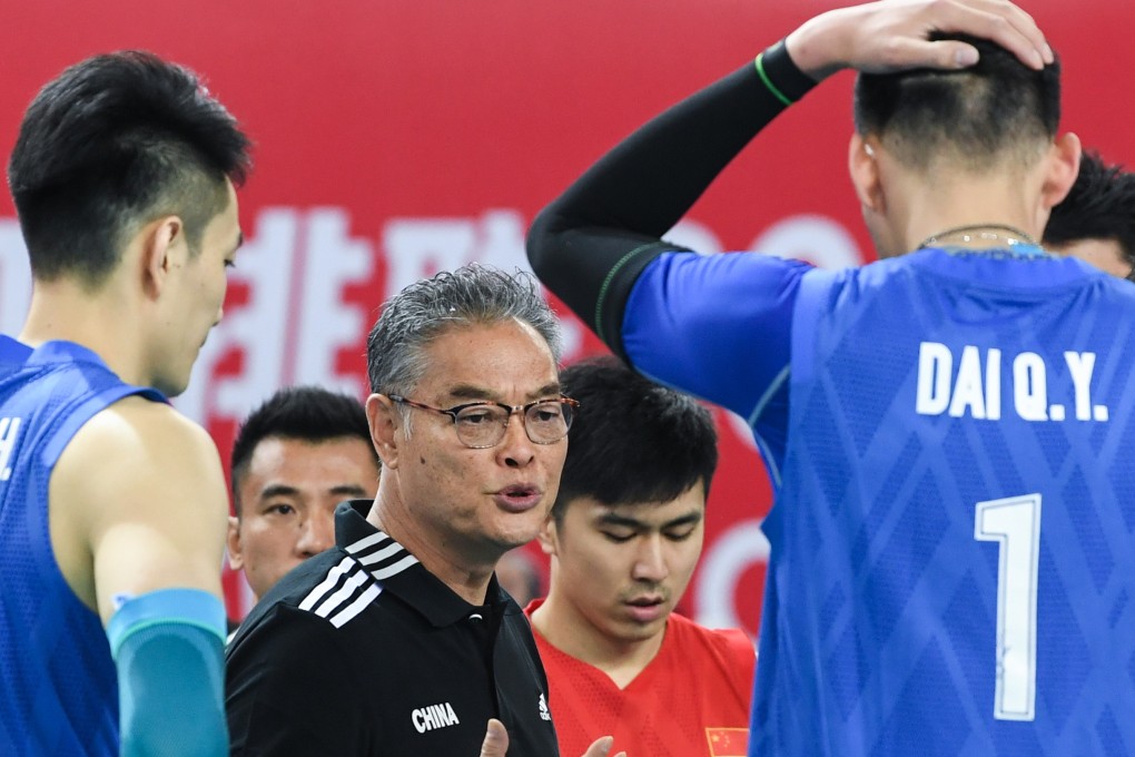 China's head coach Shen Fulin (centre) gives instructions to his players during the Tokyo 2020 qualifying final against Iran. Photo: Xinhua