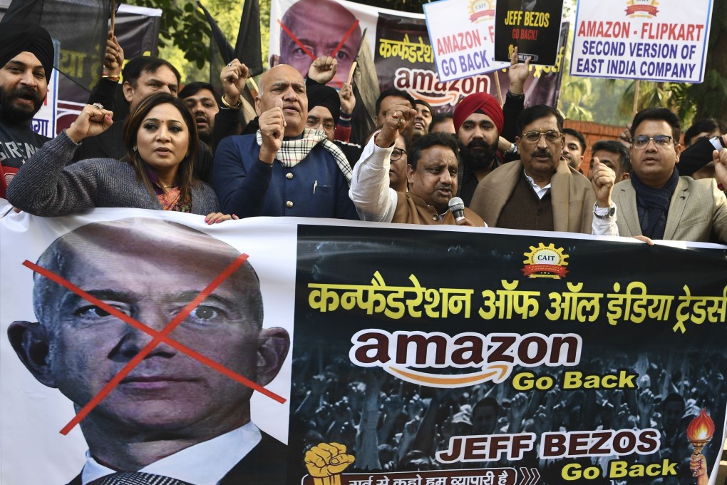 Traders in New Delhi demand the closure of e-shopping platforms Amazon and Flipkart on January 15, 2020. Photo: AFP