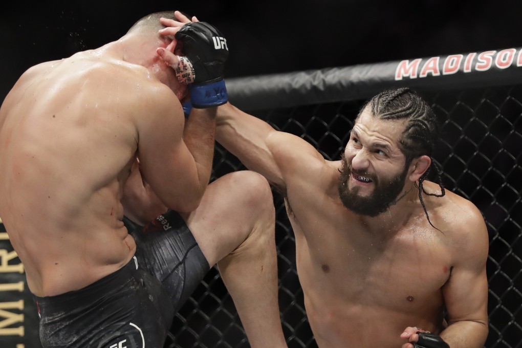 Pull ufc homme online