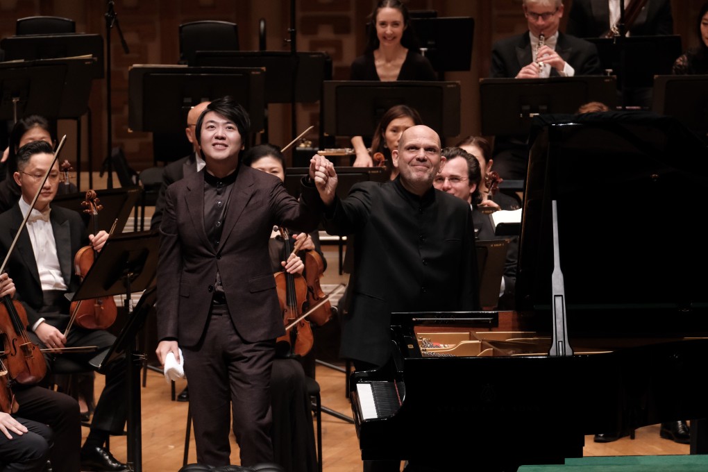 Chinese pianist Lang Lang receives the applause of the Hong Kong Cultural Centre Concert Hall audience for his performance of Beethoven's Piano Concerto No. 2 with the Hong Kong Philharmonic Orchestra under the baton of music director Jaap van Zweden. Photo: Ka Lam/Hong Kong Philharmonic Orchestra