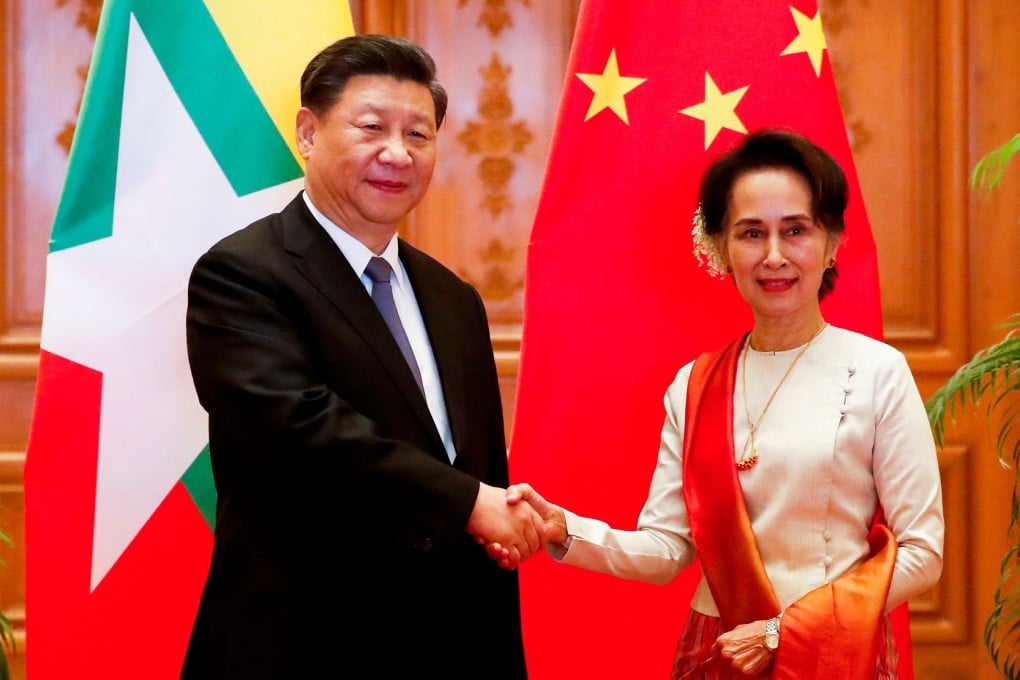 Xi Jinping and Aung San Suu Kyi in the Myanmar capital Naypyidaw. Photo: AFP