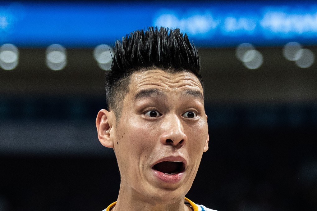 Jeremy Lin returns to action for the Beijing Ducks against the Shenzhen Aviators in the Chinese Basketball Association. Photo: Xinhua