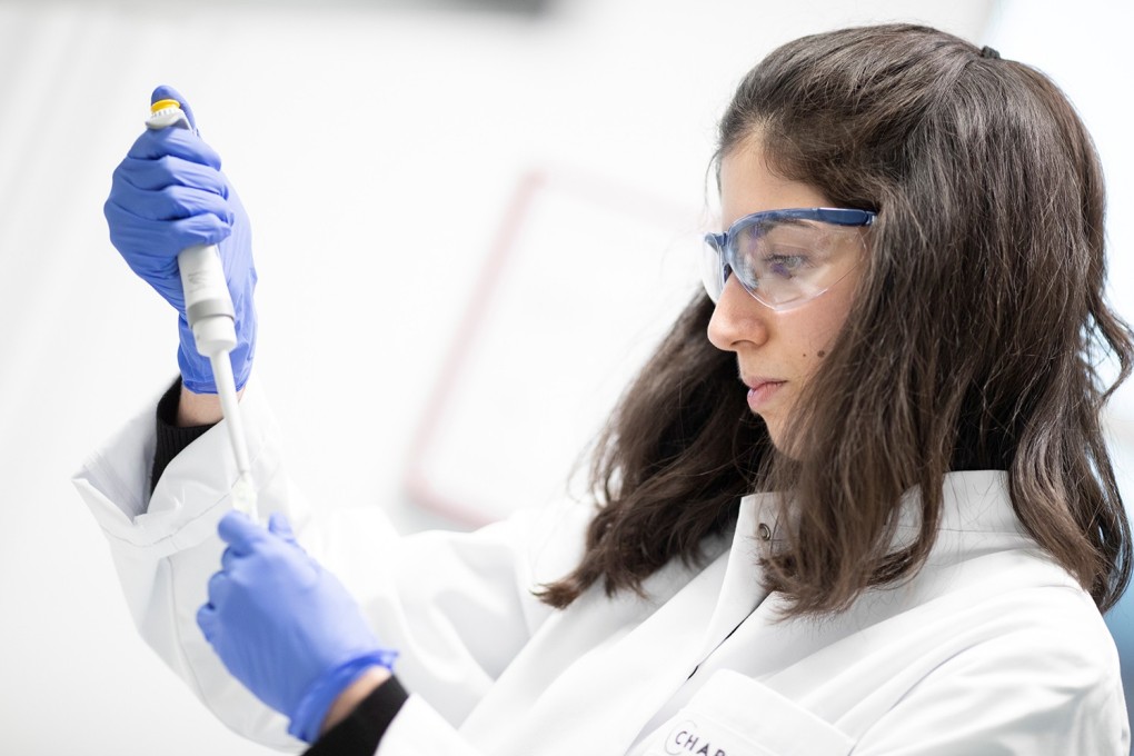 A virologist prepares a test for the new coronavirus. Photo: Reuters