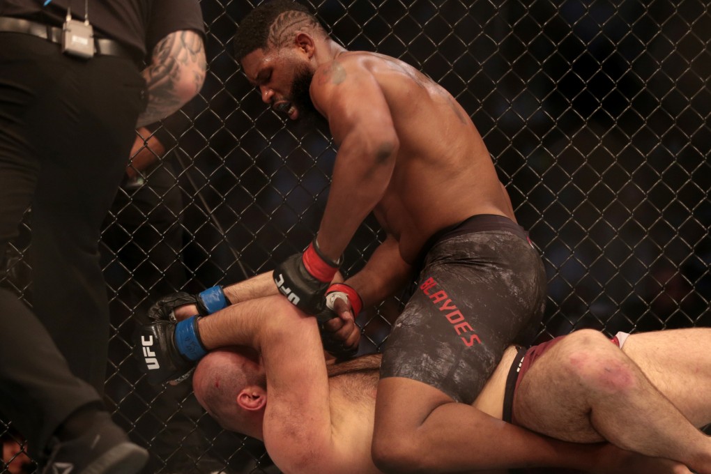 Curtis Blaydes puts Shamil Abdurakhimov under pressure in Abu Dhabi last September. Photo: Reuters