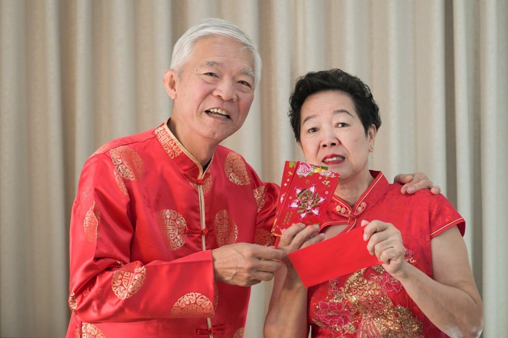 Living in Hong Kong, you can find that even people you barely know have become your ‘aunties and uncles’. Photo: Shutterstock