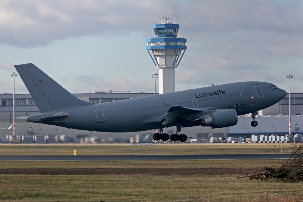 The German Air Force plane was due to evacuate around 90 Germans and 40 other nationals. Photo: dpa