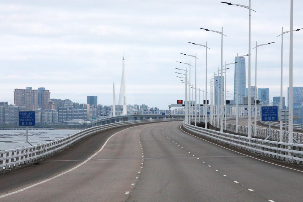 A deserted road leading to Shenzhen Bay Port as a new quarantine measure takes effect. Photo: Felix Wong