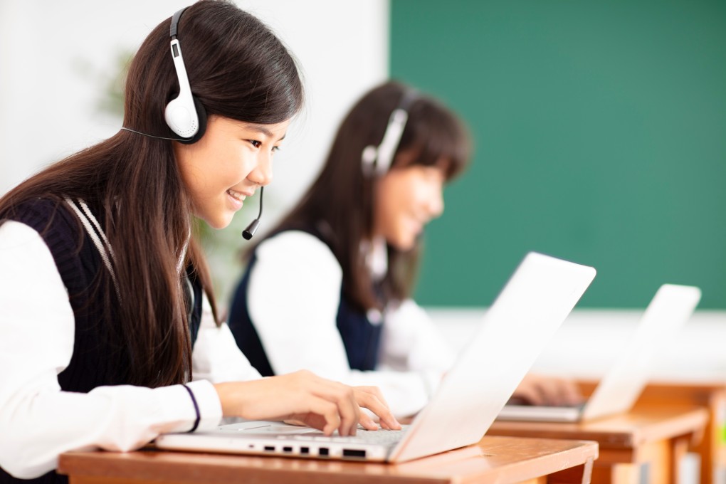Since the suspension of classes at schools due to the coronavirus outbreak, many schools have switched to online learning. Photo: Shutterstock