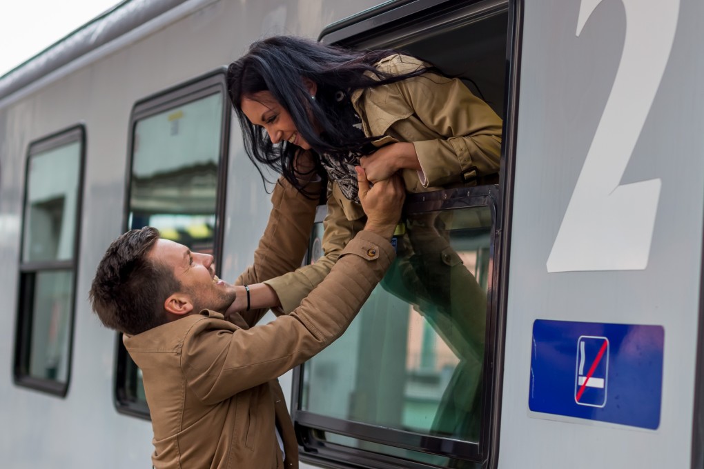 How do you make a long-distance relationship go the distance? Experts weigh in on with their tips. Photo: Shutterstock