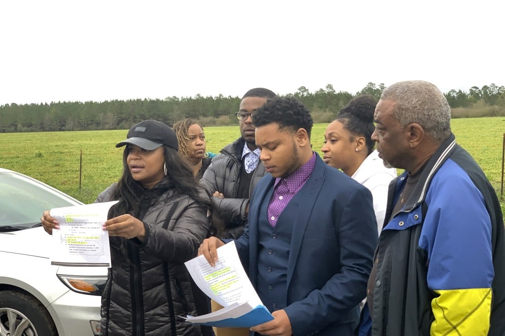 Family members of condemned Alabama inmate Nathaniel Woods speak to reporters outside Holman Correctional Facility. Photo: AP Photo