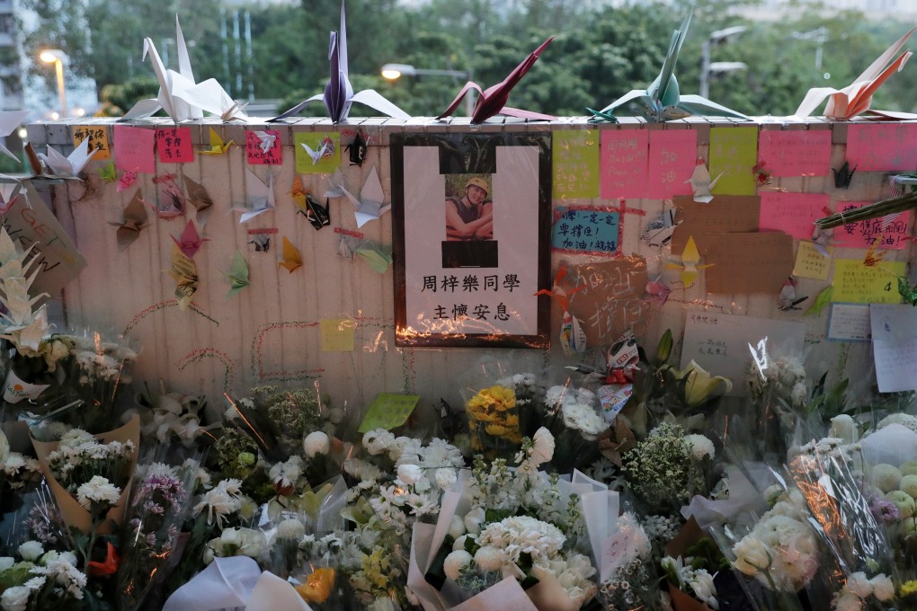 Alleged bomb plotters had planned to create a mock shrine near the site where Hongkongers were grieving the death of Alex Chow then blow it up when police officer approached. Photo: Edmond So