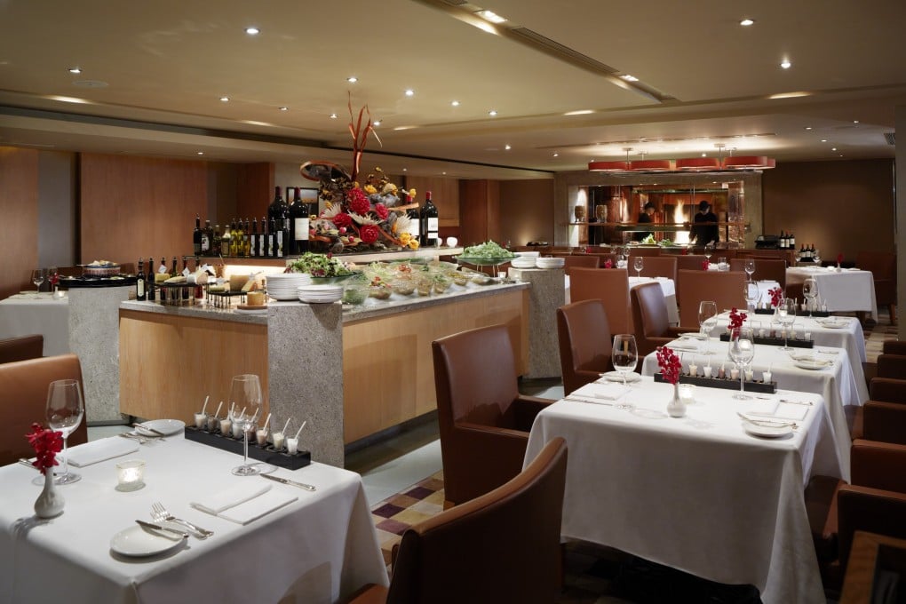 Steak House Winebar + Grill offers an extensive salad bar and classic desserts such as Alaska on fire. Photos: handouts