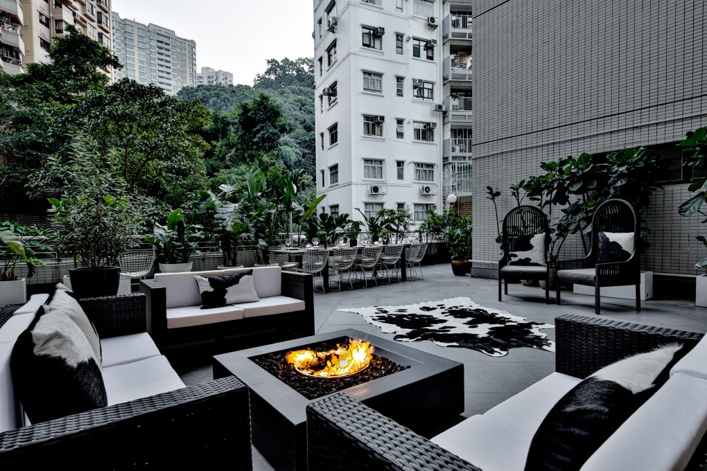 The Mid-Levels flat designed by Britta Butler of B Squared Design. Photography: Monika Kulon