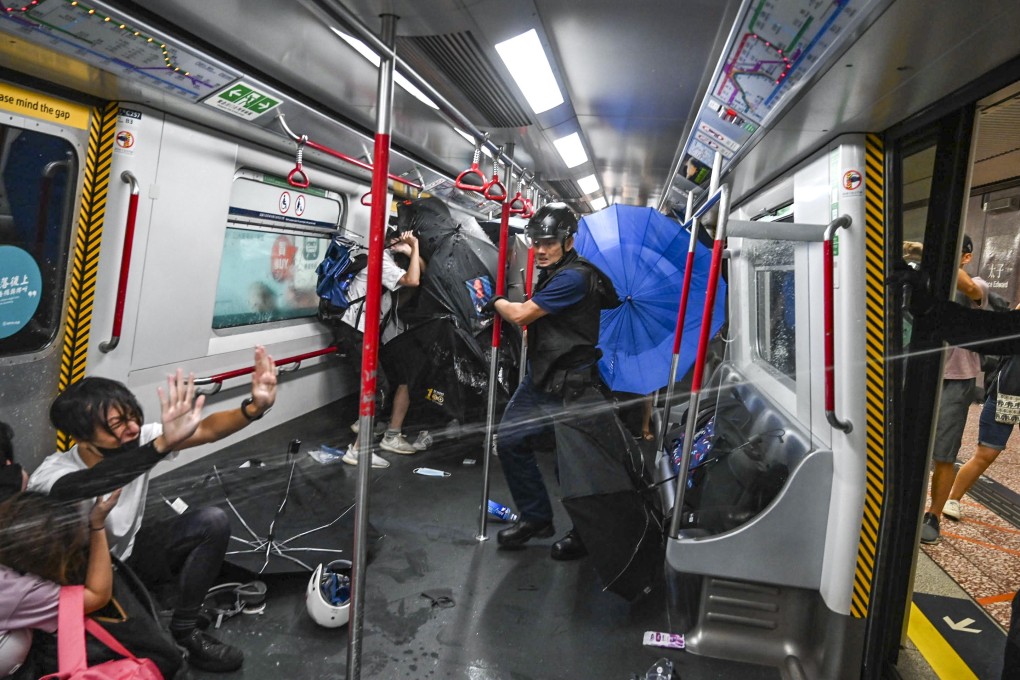 Police chase protesters onto a train at Prince Edward as clashes between officers and demonstrators erupt on August 31, 2019. Photo : Handout
