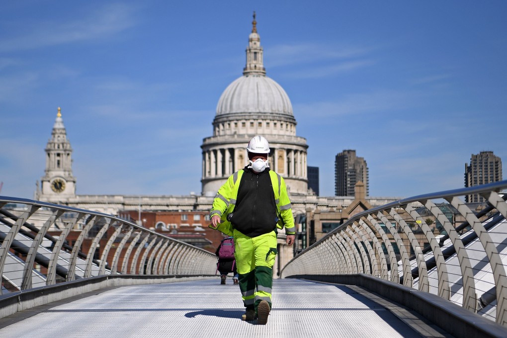 The lockdown, to last at least three weeks, comes as Johnson warns the 66 million Britons that ‘many lives will sadly be lost’. Photo: EPA-EFE