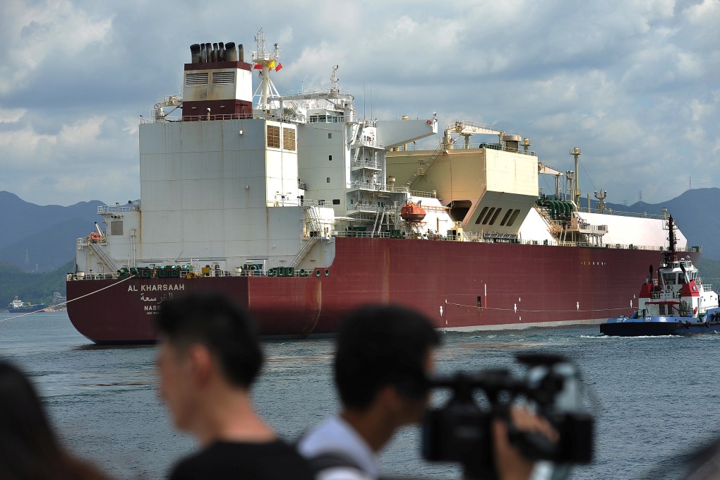 A vessel carrying liquefied natural gas from Qatar approaches CNOOC’s LNG terminal in Shenzhen, China. Photo: Reuters