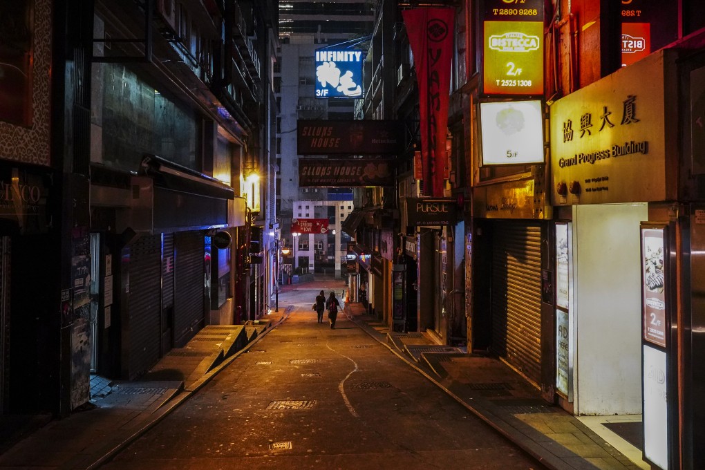 There are few customers to be seen in the Lan Kwai Fong nightlife spot. Photo: Robert Ng