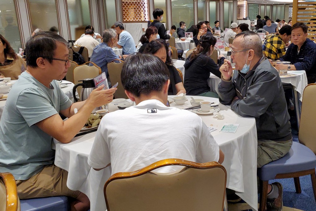 Customers at a Tao Heung restaurant in Mong Kok. The group’s Chinese restaurants will end services at 4pm from March 28 to April 10. Photo: Edmond So