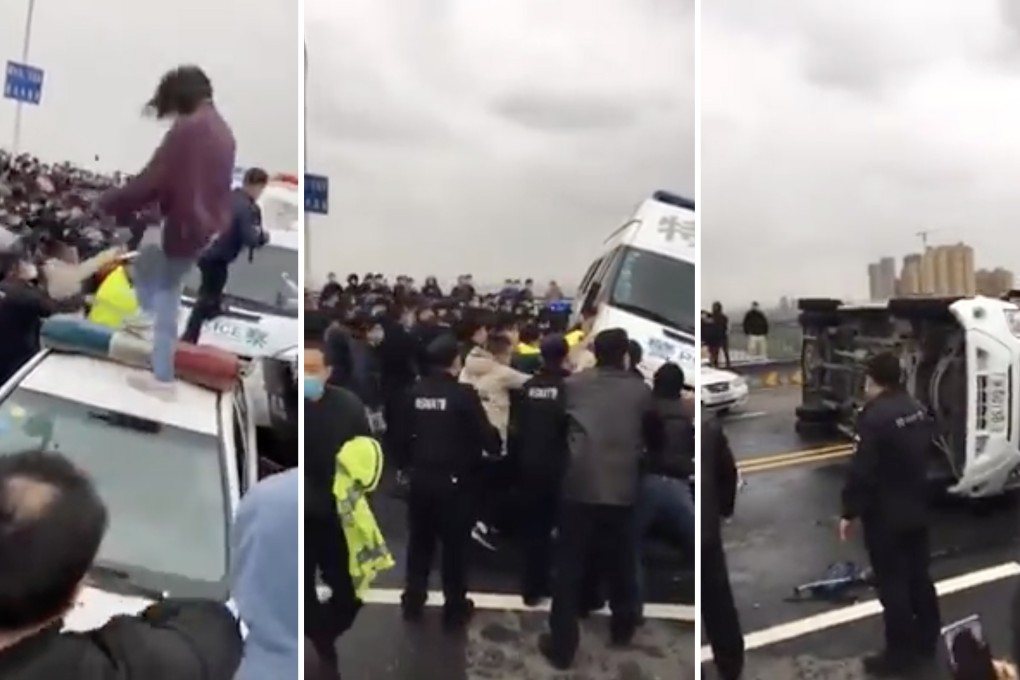 Police officers clashed with each other and the public on Friday on a bridge separating the provinces of Hubei and Jiangxi. Photo: Weibo