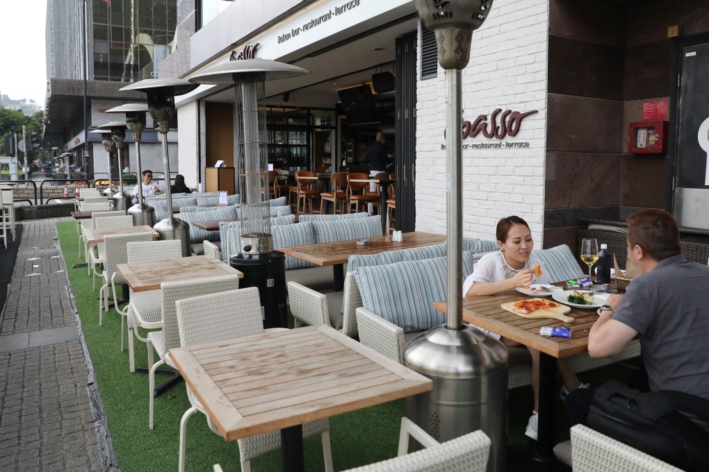 Restaurant patrons at lunchtime in Tsim Sha Tsui. Photo: Winson Wong