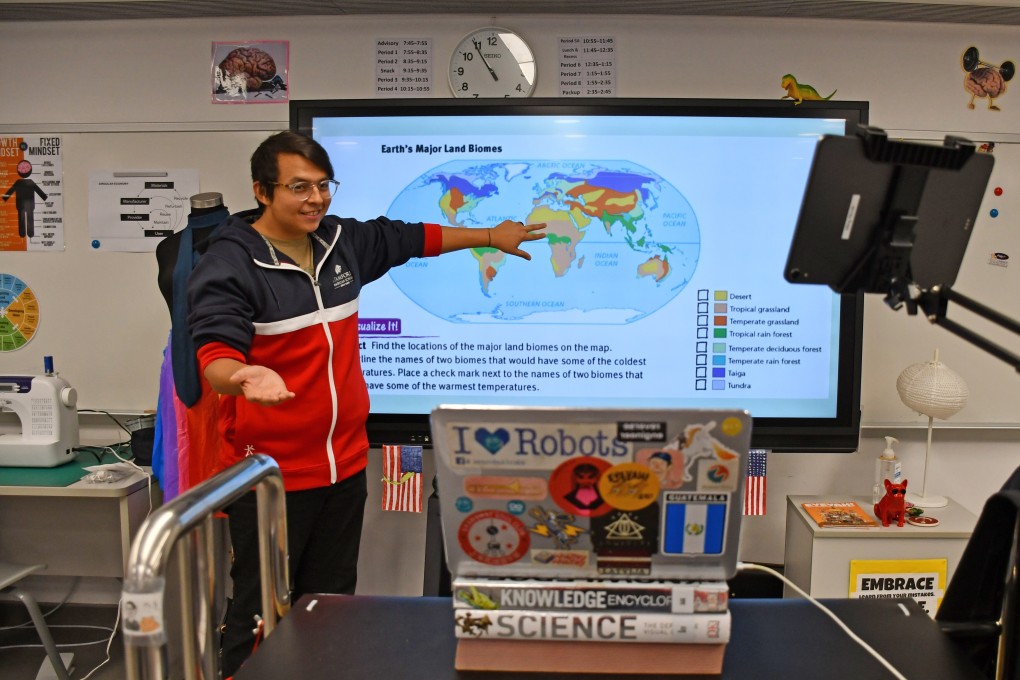 A teacher at Stamford American School Hong Kong gives a distance learning class for his pupils. Photo: Stamford American School