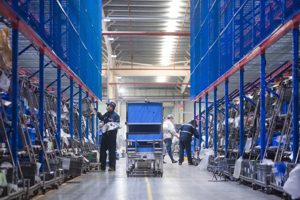 Workers are busy on the production lines at the workshop of Dongfeng Passenger Vehicle Company in Wuhan, central China's Hubei Province, March 24, 2020. Photo: Xinhua