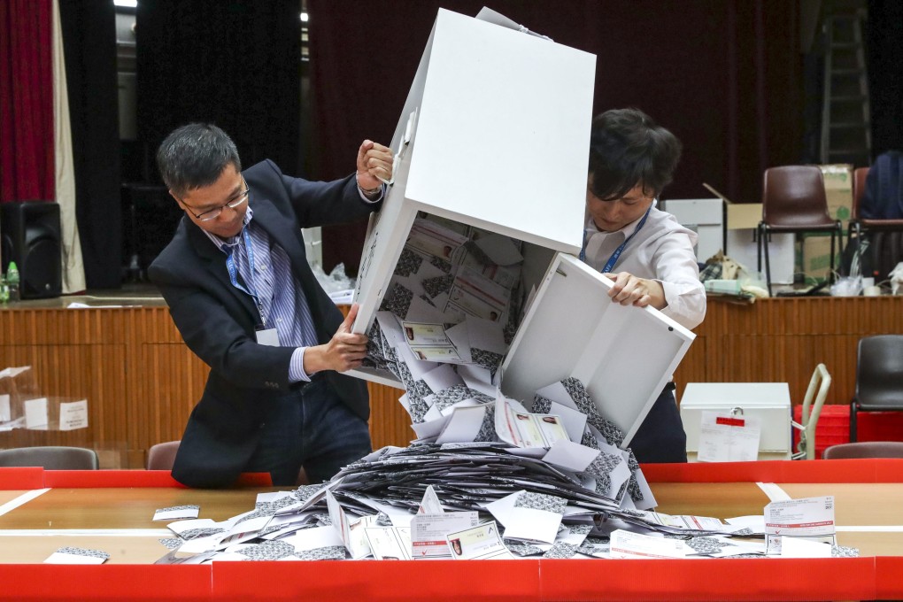 With a tentative date of September 6 in place for the upcoming Legislative Council election, the government is moving ahead with recruiting civil servants to work at polling stations. Photo: Edmond So