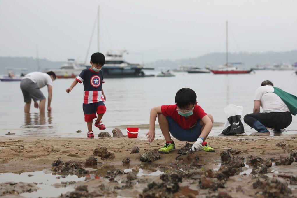 Children playing at Tai Mei Tuk in Tai Po. Photo: Xiaomei Chen