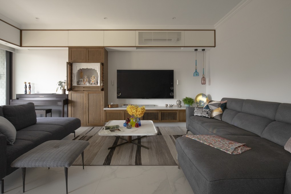 Designed by Hintegro.