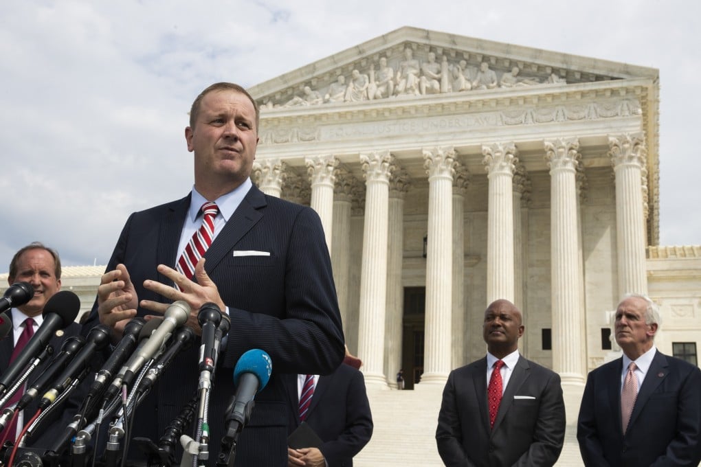 Missouri Attorney General Eric Schmitt speaks in front of the US Supreme Court in Washington in September. Photo: AP