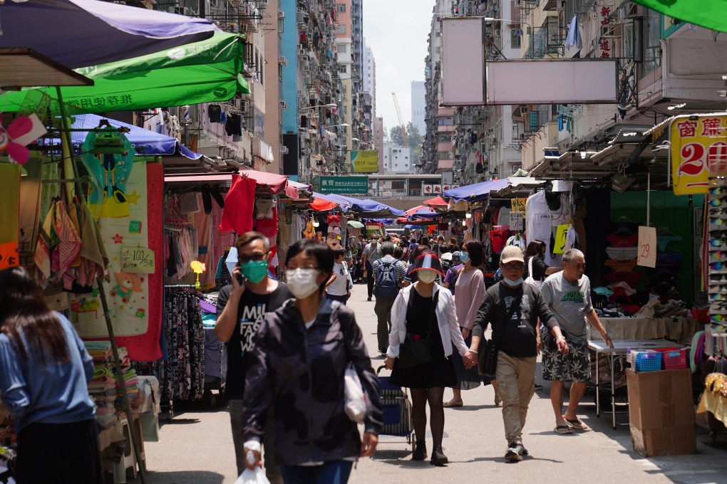A street market in Mong Kok. All but two of 35 coronavirus cases recorded in Hong Kong in the past 13 days have been from overseas. Photo: Sam Tsang