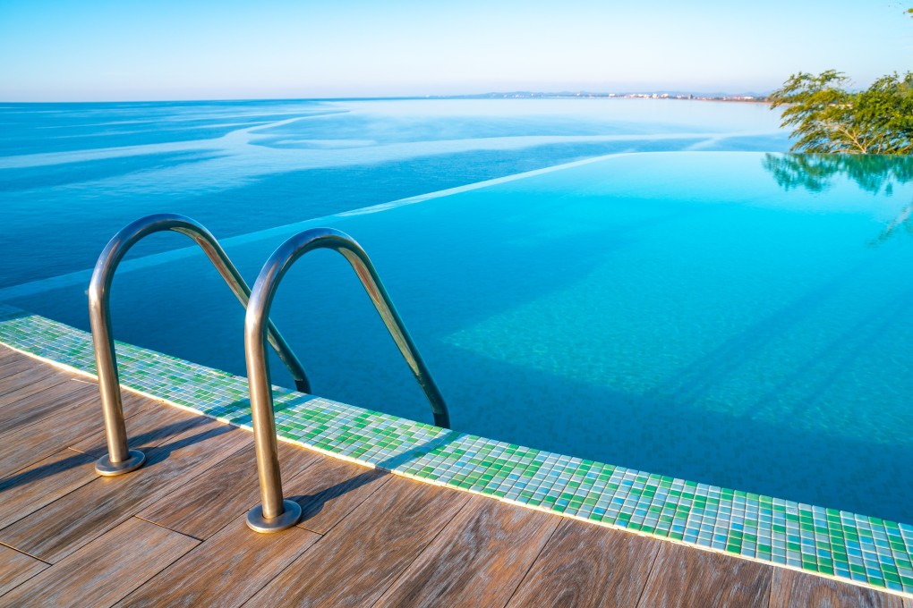 The bungalow with the pool is a 10-minute jog from the man’s condominium, or a short golf-buggy drive away. Photo: Shutterstock