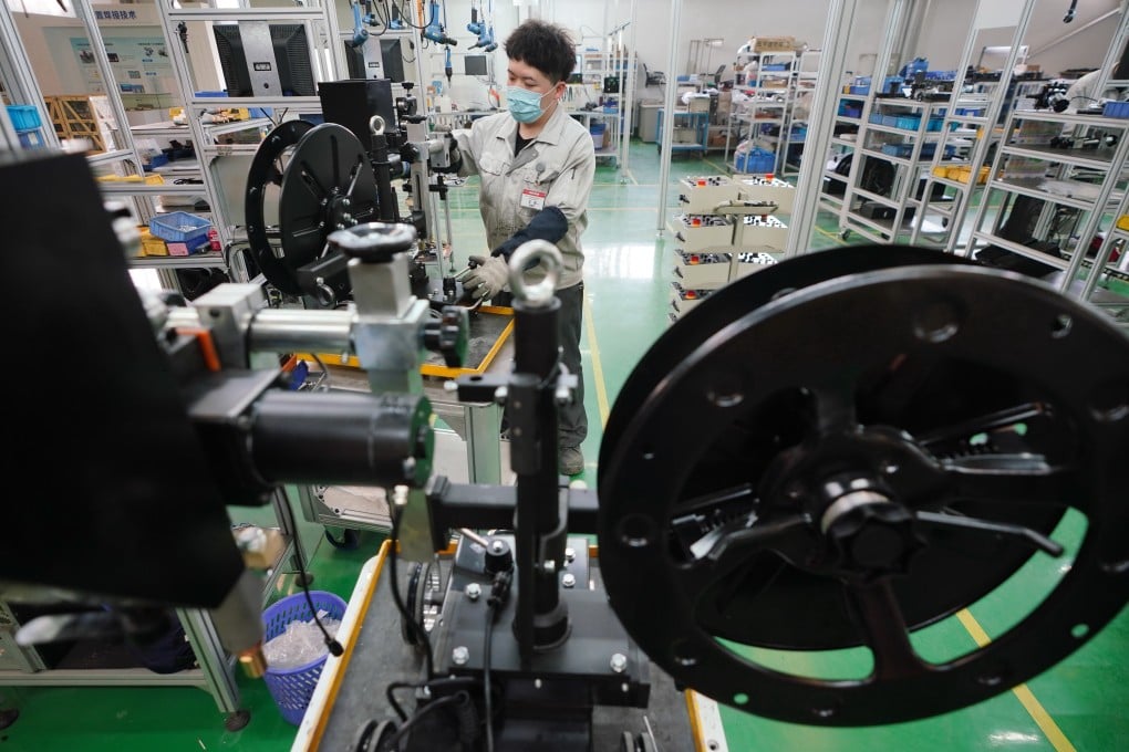 Industrial production, a measurement of output in China’s manufacturing, mining and utilities sectors, grew by 3.9 per cent from a year earlier, following a 1.1 per cent contraction in March. Photo: Xinhua