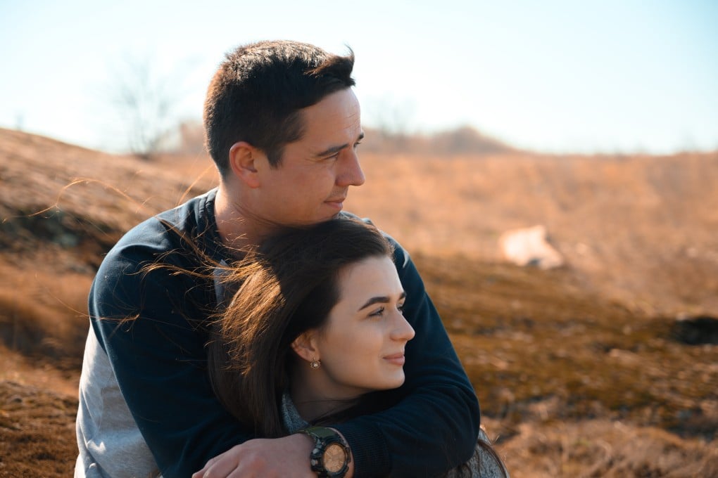 An expert shares tips for making your relationship stronger, and lists the warning signs for when things are getting stale. Photo: Shutterstock