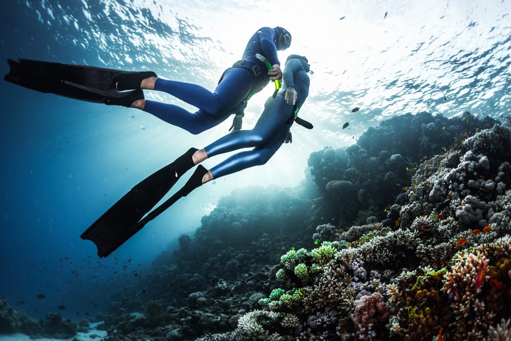 Pause that Netflix show and put on your running shoes or flippers with your partner – experts provide tips on how to work out as a couple and why it helps build bonds. Photo: Shutterstock