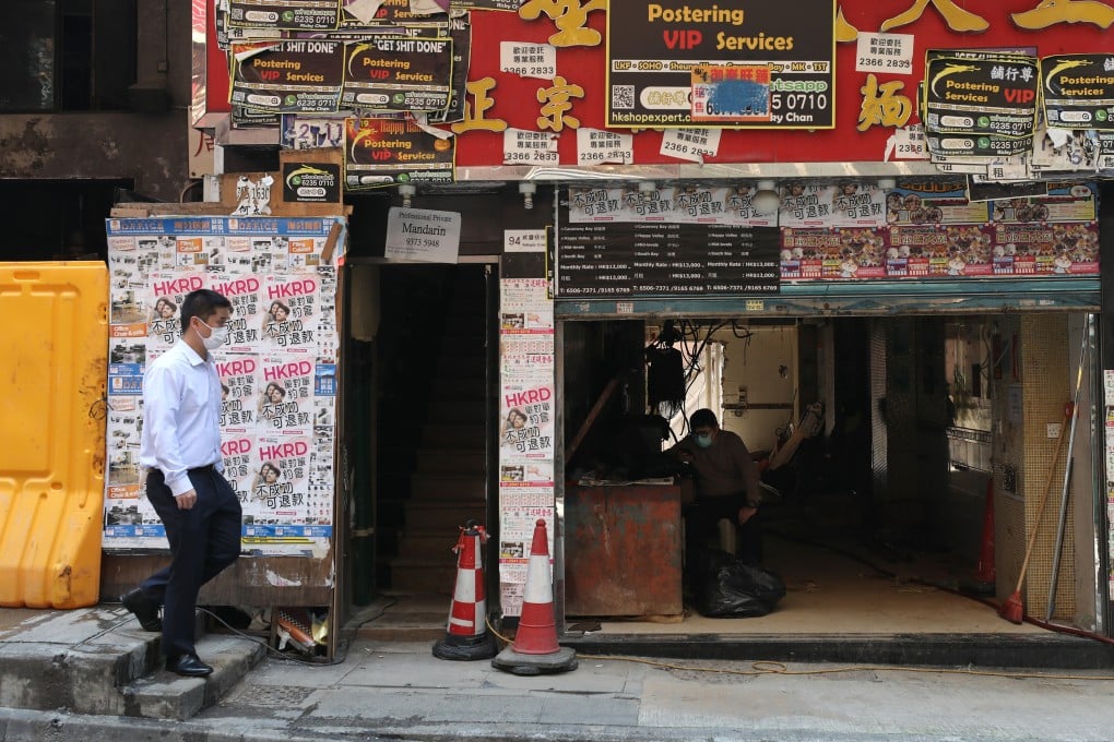 Retail businesses are finding it hard to pay rent even as dozens of companies fold in the current downturn. Photo: Nora Tam