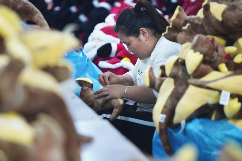 After months of lockdowns caused by the coronavirus pandemic, production at China’s small factories is returning to growth. Photo: Xinhua