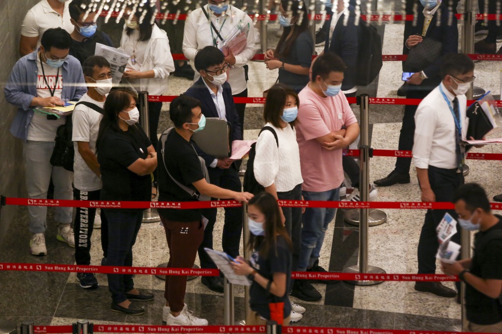 Homebuyers lining up for phase two of the Wetland Seasons Park project sale on 6 June 2020. Photo: Jonathan Wong