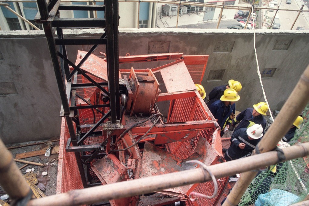 The wreckage of the crushed lift at a construction site in Quarry Bay, Hong Kong, in 1993. Photo: SCMP
