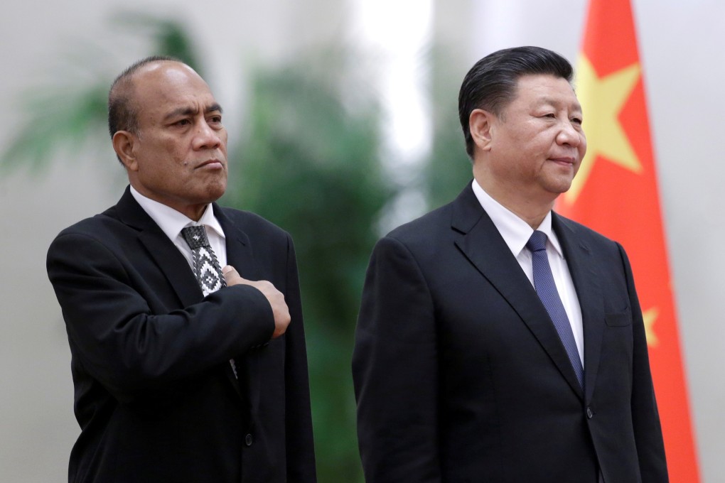 Kiribati President Taneti Maamau and Chinese President Xi Jinping. Photo: Reuters