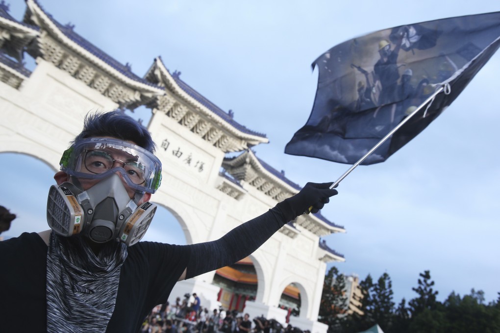 Taiwan says it will help Hong Kong residents seeking asylum on the self-ruled island. Photo: AP