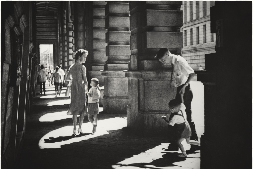 Walking Together (1958), featuring Central’s original Prince’s Building, which was demolished in 1963. Photo: Chung Man-lurk