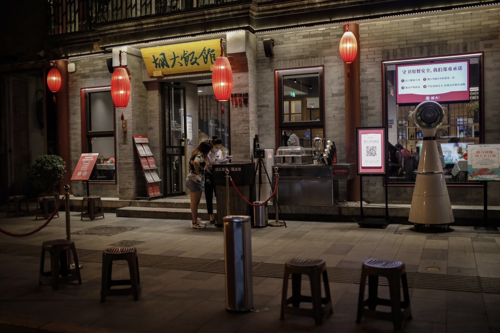 Beijing reported a cluster of new coronavirus cases on June 19, hitting the food and restaurant service industry which just begin to recover for a few weeks. Photo: EPA-EFE